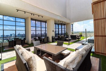 elite residences view palace apartments