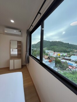 hill bay suites