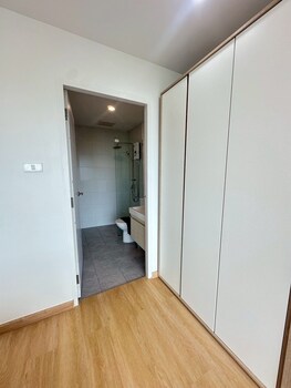 hill bay suites