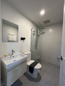 hill bay suites