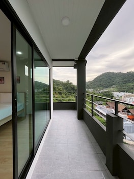 hill bay suites