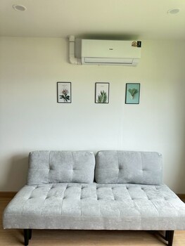 hill bay suites