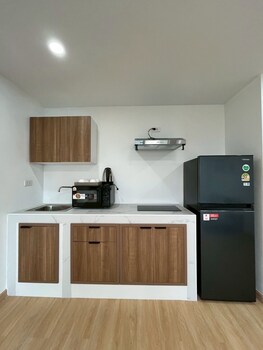 hill bay suites
