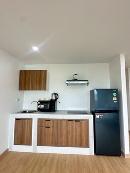 hill bay suites