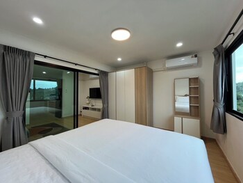 hill bay suites