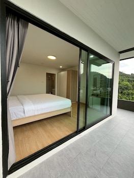 hill bay suites