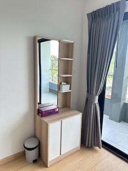 hill bay suites