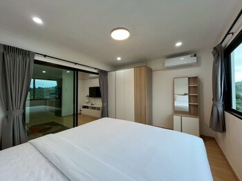 hill bay suites