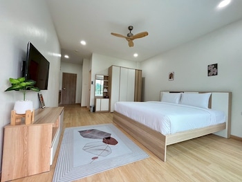 hill bay suites