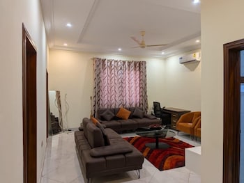 Erock Apartment,,4 star