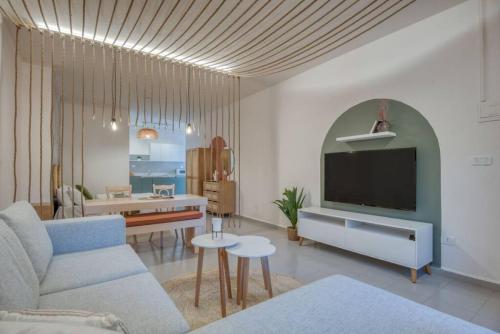 agrius elegant studio and balcony in batroun