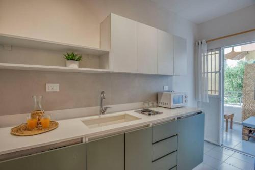 agrius elegant studio and balcony in batroun