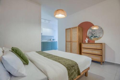 agrius elegant studio and balcony in batroun