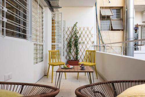 boho chic cozy 2br apt and balcony in mar mikhael