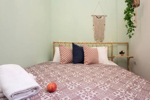 boho chic cozy 2br apt and balcony in mar mikhael