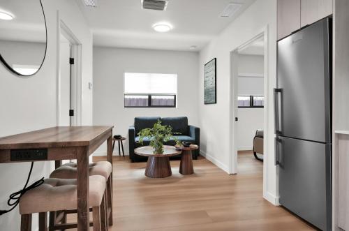 prestige retreat by renzzi