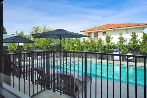 prestige retreat by renzzi
