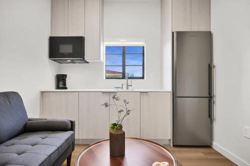 prestige retreat by renzzi