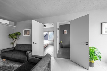 whitegarden yig stay