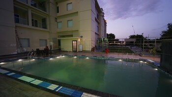 solitaire resort