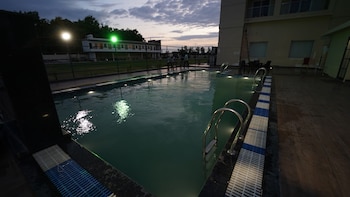 solitaire resort