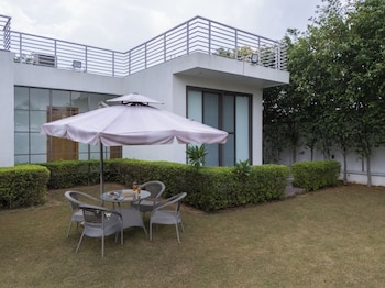 the nivaas villa bonita