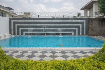 the nivaas villa bonita