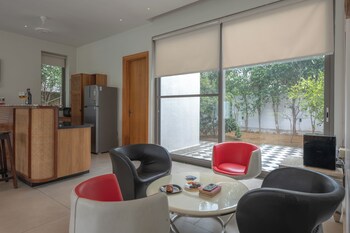 the nivaas villa bonita