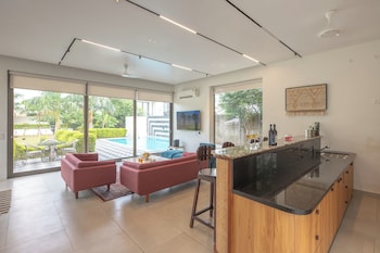the nivaas villa bonita