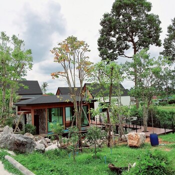 naisuan villa