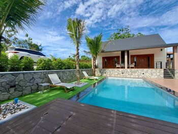 Naisuan Villa,,3 star