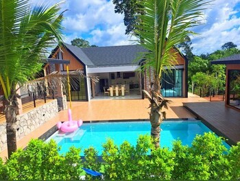 naisuan villa