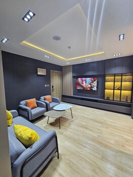 sapphire suite
