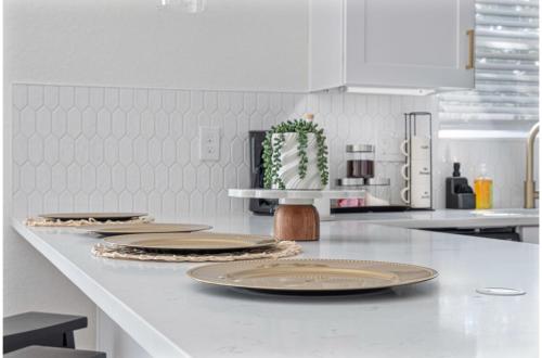 comfy and happy stays near riverwalk and downtown