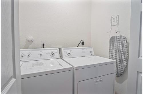 comfy and happy stays near riverwalk and downtown