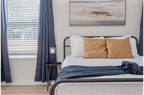 comfy and happy stays near riverwalk and downtown