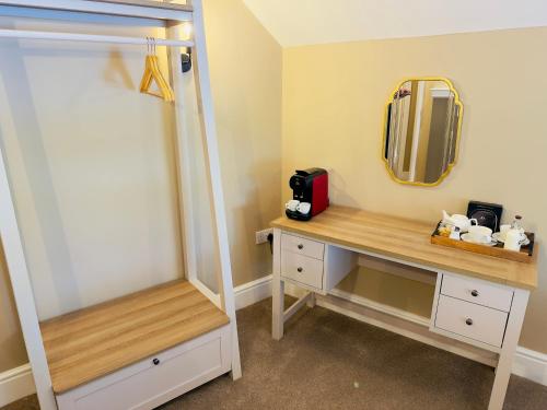 Rising Sun Inn - Rough Tor,,2 star