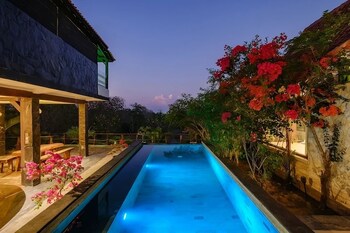 Ocean Bay Retreat,,4 star