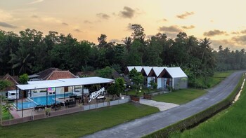 alenay resort kulonprogo