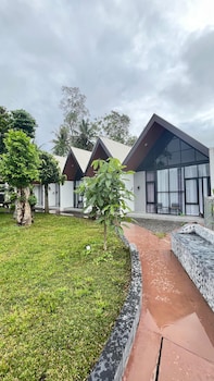 Alenay Resort Kulonprogo,,2 star