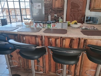 Elephant Memories Safari Lodge,,3 star