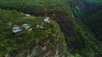 bupenyu lodge by newmark