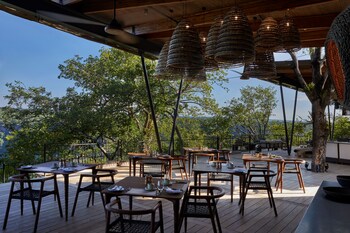 bupenyu lodge by newmark