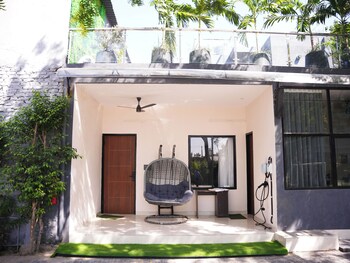 Homeground,,4 star