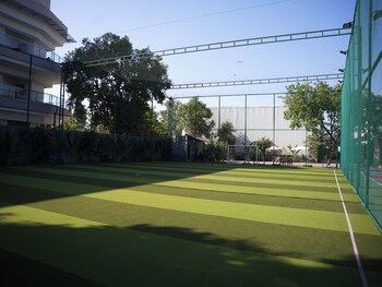 Homeground,,4 star