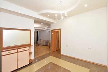 Apartment By Luxe Group Hh331,,4 star