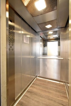 Apartment By Luxe Group Hh331,,4 star