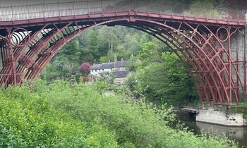 viaduct guest house