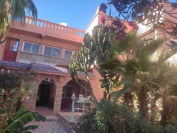 tiki house