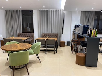 Hostal Mussols,,2 star